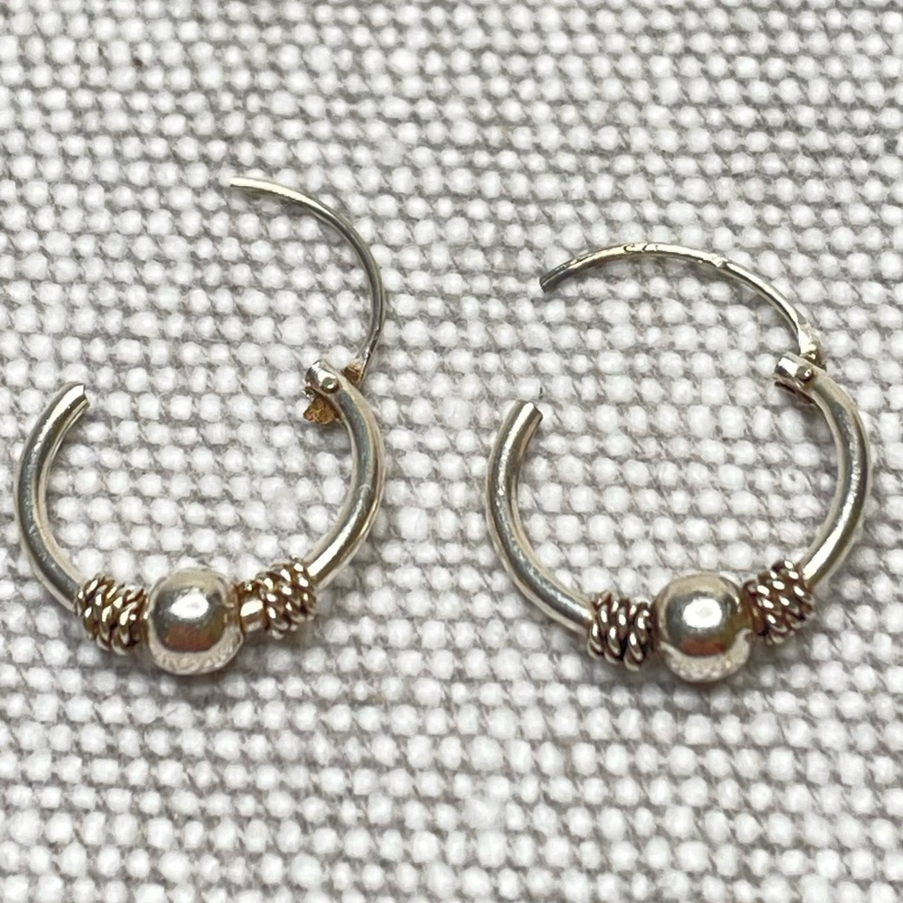 Vintage Silver Bali Ball Hoop Earrings | 0.5”